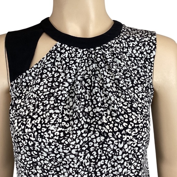 Nanette Lepore Silk Top Size 0 Sleeveless Black White Print Blouse - Picture 2 of 7